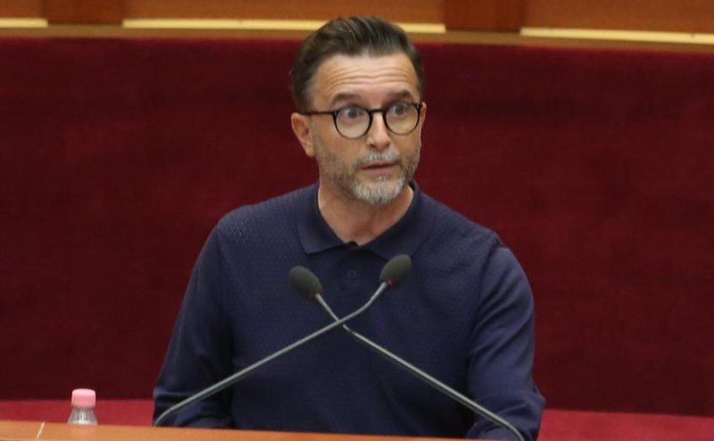 “Nuk do ta gëzosh kurrë atë …”! Braçe publikon videon dhe ngre alarmin se çfarë ndodhi 6 ditë pas fjalës në Kuvend: Të paaftë, një herë të vetme të bëjnë detyrën, hetoni dhe mos kini frikë!