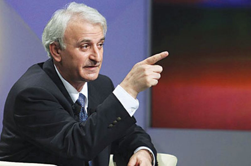 Ja si Bashkim Gazidede e rekrutoi si spiun Ilir Metën! Kush e njohu me ish-kreun e SHISH dhe roli i ish-presidentit në të majtën shqiptare për interesat e Sali Berishës?! Ja si Bashkim Gazidede e rekrutoi si spiun Ilir Metën! Kush e njohu me ish-kreun e SHISH dhe roli i ish-presidentit në të majtën shqiptare për interesat e Sali Berishës?!