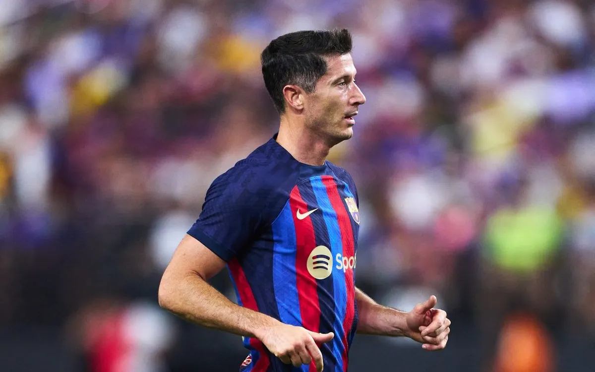 Lewandowski në pritje të ‘9’, flet pas debutimit: Më duket sikur kam qenë te Barça prej muajsh të tërë Lewandowski në pritje të ‘9’, flet pas debutimit: Më duket sikur kam qenë te Barça prej muajsh të tërë
