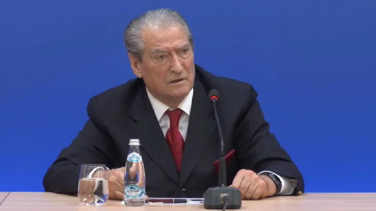Berisha në “prag të marrjes” së avokatit anglez! Ultimatum ambasadorit: Çdo provë paraqiteni në Gjykatë dhe … Berisha në “prag të marrjes” së avokatit anglez! Ultimatum ambasadorit: Çdo provë paraqiteni në Gjykatë dhe …