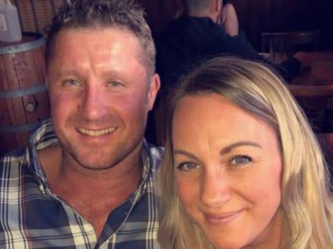 Kur një telefonatë nga vjehrra të shpëton jetën, rrëfimi rrëqethës i së resë: Më futi duart në fyt, mendova se do të vdisja Kur një telefonatë nga vjehrra të shpëton jetën, rrëfimi rrëqethës i së resë: Më futi duart në fyt, mendova se do të vdisja