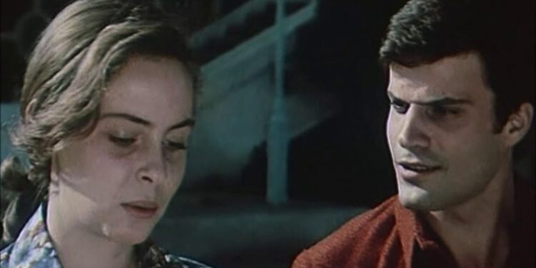 Aktorja Anisa Markarian feston 60 vjetorin e lindjes: Me nostalgji i urojmë të festoje sa më shumë! Aktorja Anisa Markarian feston 60 vjetorin e lindjes: Me nostalgji i urojmë të festoje sa më shumë!