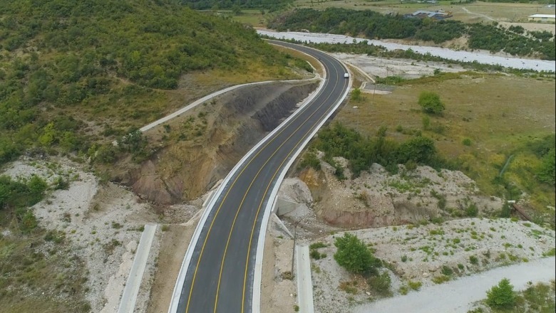 ‘Një tjetër rrugë e lënë rrugëve nga PD përfundoi me sukses’… Kardhiq-Delvinë: Një realitet edhe për ata që nuk na besonin ‘Një tjetër rrugë e lënë rrugëve nga PD përfundoi me sukses’… Kardhiq-Delvinë: Një realitet edhe për ata që nuk na besonin