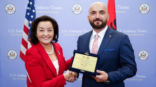 Shkarkimi i Gledis Nanos, reagon Ambasada amerikane Shkarkimi i Gledis Nanos, reagon Ambasada amerikane