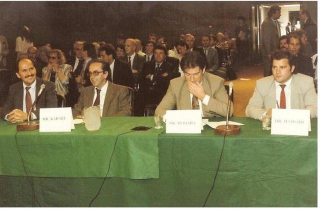 Juristi Romeo Kara plas deklaratën e fortë: Zbulon skenarin e errët të Sali Berishës dhe tregon si nxori jashtë loje Azem Hajdarin! Kjo foto vërteton se…