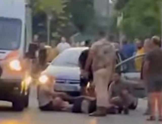 Detaje të reja nga aksidenti i frikshëm në Tiranë, reagon policia: U plagosën 3 qytetarë dhe… Detaje të reja nga aksidenti i frikshëm në Tiranë, reagon policia: U plagosën 3 qytetarë dhe…