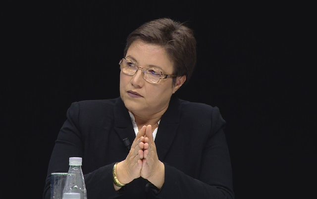 Juristja Brizida Gjikondi zbërthen “fijet” e gjyqtarës së Malltezit me Argitën: Edhe vendimin e Berishës… Juristja Brizida Gjikondi zbërthen “fijet” e gjyqtarës së Malltezit me Argitën: Edhe vendimin e Berishës…