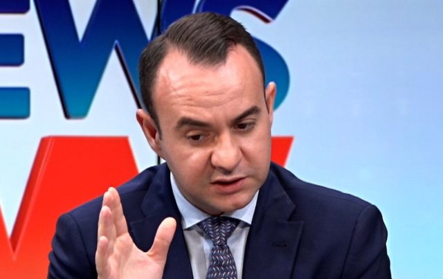 Shef Balliu Junior: Qeveria duhet të arrestohet, nga shtatori PD-ja aksion në të gjithë vendin Shef Balliu Junior: Qeveria duhet të arrestohet, nga shtatori PD-ja aksion në të gjithë vendin