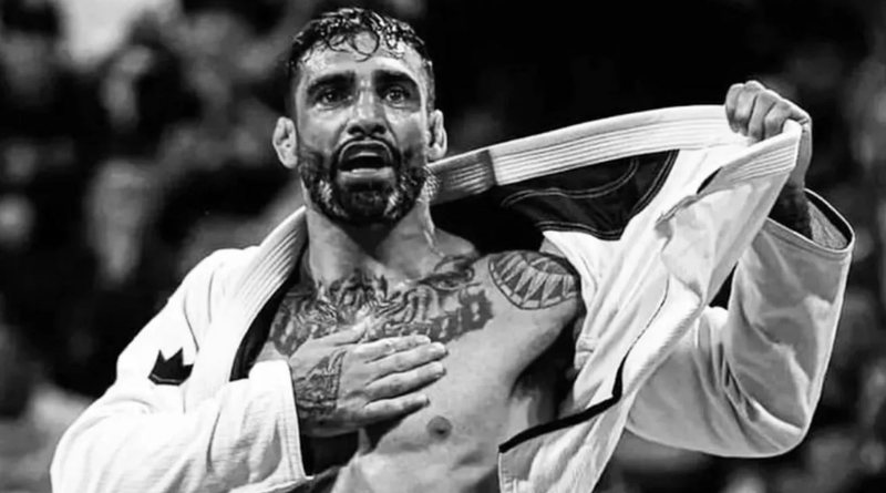 Ngjarje e rëndë! Polici i dehur ekzekuton me plumb në kokë kampionin botëror të arteve marciale (Detajet) Ngjarje e rëndë! Polici i dehur ekzekuton me plumb në kokë kampionin botëror të arteve marciale (Detajet)