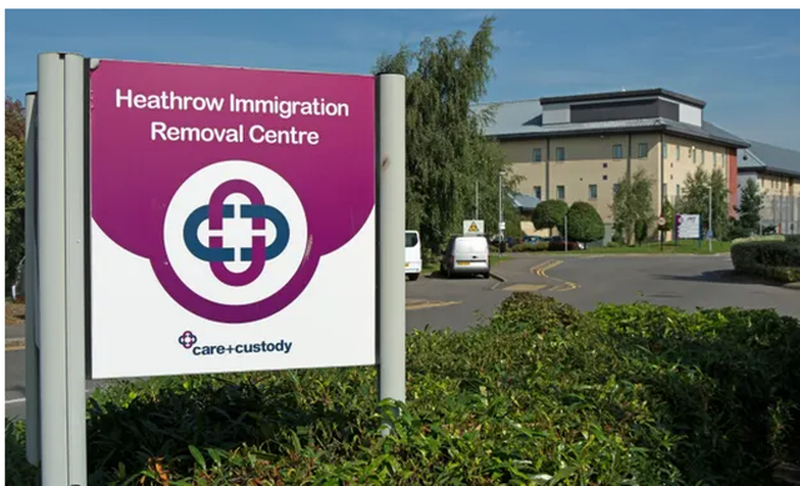 “Po na trajtojnë si kafshë”! 10 vite në Britani pa asnjë precedent penal: Autoritetet kërkojnë të dëbojnë shqiptarin me gruan e dy fëmijë “Po na trajtojnë si kafshë”! 10 vite në Britani pa asnjë precedent penal: Autoritetet kërkojnë të dëbojnë shqiptarin me gruan e dy fëmijë