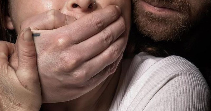 Histori filmash, 21-vjeçari shqiptar rrëmben të ish-të dashurën në Gjermani dhe kërkoi ta sillte në Shqipëri