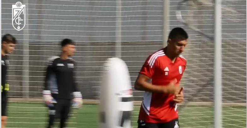 VIDEO/ Myrto Uzuni nuk të fal para portës, e thotë Granada me golat e shënuara VIDEO/ Myrto Uzuni nuk të fal para portës, e thotë Granada me golat e shënuara