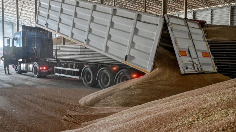 Anija e parë me drithëra mund të niset sot nga Ukraina, thotë Turqia