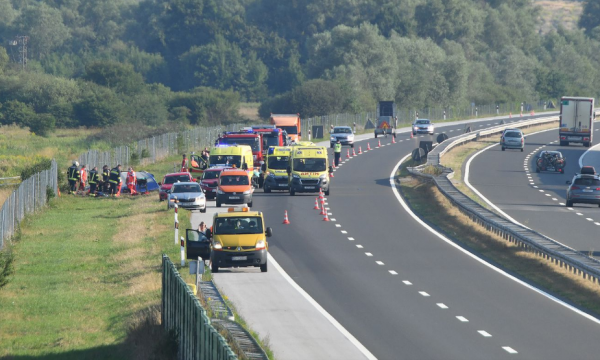 Përsëri tragjedi në autostradat kroate, autobusi me targa polake del nga rruga të vdekur së paku 11 veta