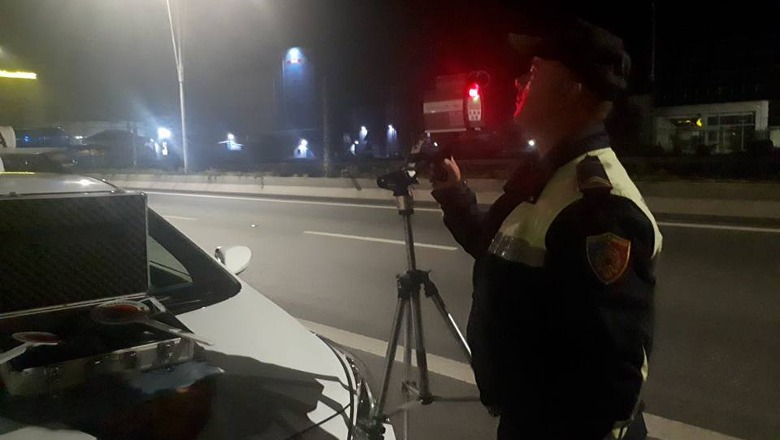 Rrumbullaku largon nga policia dy  rrugorët “gjobëvënës” të çifteve…por a mjafton?!