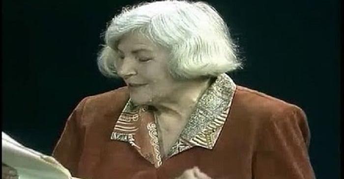 E paharruara Marika Kallamata, gjyshja e dashur e fëmijërisë sonë, gjyshja e përrallave! E paharruara Marika Kallamata, gjyshja e dashur e fëmijërisë sonë, gjyshja e përrallave!