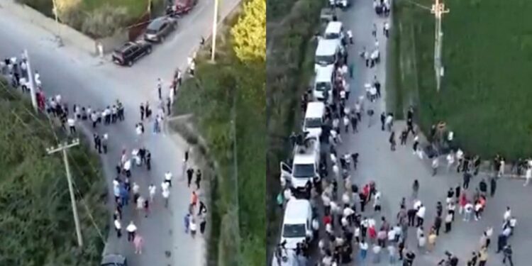 VIDEO/ Pamje me dron nga protesta e Metës, dhe fjalimi qesharak i një spiuni për hajdutin dhe hajdutërinë VIDEO/ Pamje me dron nga protesta e Metës, dhe fjalimi qesharak i një spiuni për hajdutin dhe hajdutërinë