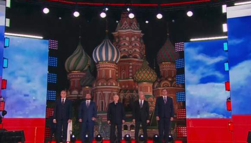 Çfarë po paralajmërohet? Vladimir Putin i drejtohet turmave në Sheshin e Kuq pas aneksimit të rajoneve në Ukrainë Çfarë po paralajmërohet? Vladimir Putin i drejtohet turmave në Sheshin e Kuq pas aneksimit të rajoneve në Ukrainë