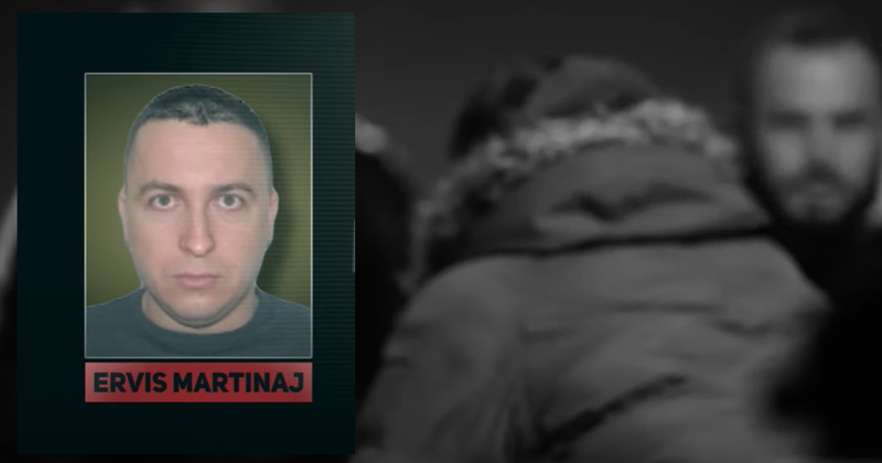 Detaje të reja nga ngjarja më e flaktë e momentit:! Santiago Malko mori peng babanë e Dukajve?! Urdhri i Martinajt i vendosi “kryqin” mikut të ngushtë Detaje të reja nga ngjarja më e flaktë e momentit:! Santiago Malko mori peng babanë e Dukajve?! Urdhri i Martinajt i vendosi “kryqin” mikut të ngushtë