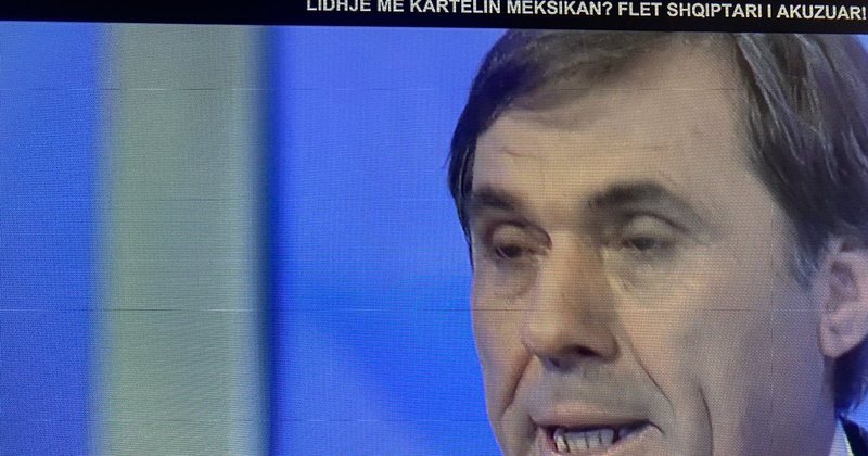 Biznesmeni i njohur akuzë publike Bledi Fevziut: Lufta ndaj meje nisi nga kjo studio dhe emisioni yt mashtrues! Biznesmeni i njohur akuzë publike Bledi Fevziut: Lufta ndaj meje nisi nga kjo studio dhe emisioni yt mashtrues!