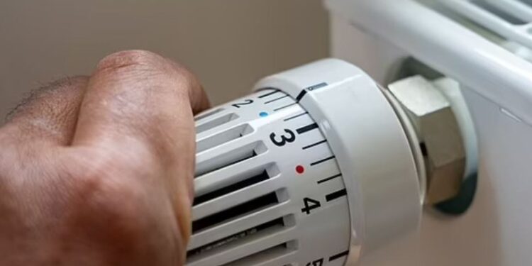 “Burg deri në 3 vjet kush ngroh dhomën më shumë se 19 gradë”! Merren masat në këtë shtet të Europës “Burg deri në 3 vjet kush ngroh dhomën më shumë se 19 gradë”! Merren masat në këtë shtet të Europës