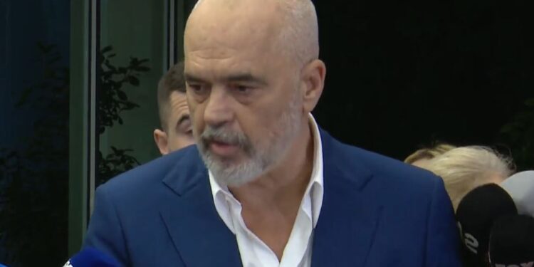 Ndërtimet pa leje, Rama: S’ka biznesmen të thotë që një qindarkë e punës së tij është në xhepin tim. S’jam shef policie as…! Ndërtimet pa leje, Rama: S’ka biznesmen të thotë që një qindarkë e punës së tij është në xhepin tim. S’jam shef policie as…!