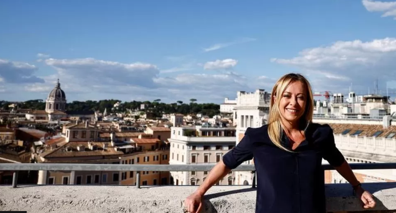 E para kryeministre grua! Giorgia Meloni, udhëheqësja e ekstremit të djathtë gati të drejtojë Italinë