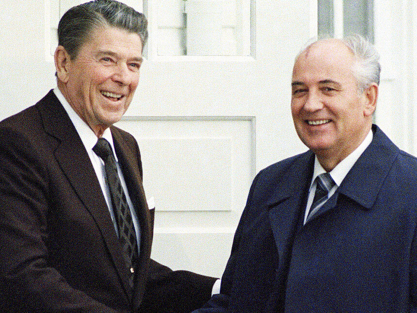 I jepet lamtumira e fundit Mikhail Gorbachev, mijëra qytetarë marrin pjesë në funeral