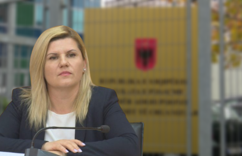 Falsifikime dhe deklarime të rreme! SPAK kërkon 1 vit e 6 muaj burg për anëtaren e KPK: Nga që këta nuk e “mbajnë” burgun, dënimi kthehet në shërbim prove Falsifikime dhe deklarime të rreme! SPAK kërkon 1 vit e 6 muaj burg për anëtaren e KPK: Nga që këta nuk e “mbajnë” burgun, dënimi kthehet në shërbim prove