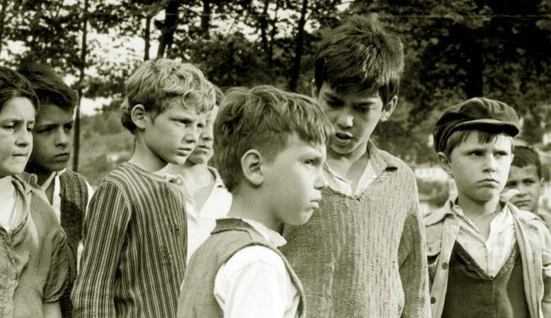 Pas largimit nga jeta të Enea Zhegut: Kanali televiziv më i njohur në SHBA shfaq filmin “Tomka dhe shokët e tij” Pas largimit nga jeta të Enea Zhegut: Kanali televiziv më i njohur në SHBA shfaq filmin “Tomka dhe shokët e tij”