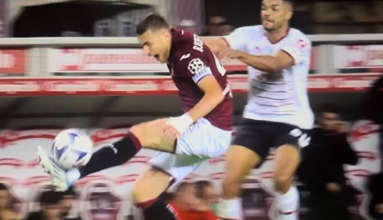 VIDEO/ Milani e vjedh Torinon në sytë e të gjithë botës, e pabesueshme sesi arbitri e quajti gol
