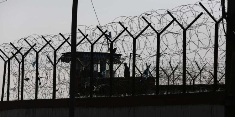 I dënuar me burgim të përjetshëm në Greqi, arratiset nga burgu 48-vjeçari shqiptar I dënuar me burgim të përjetshëm në Greqi, arratiset nga burgu 48-vjeçari shqiptar