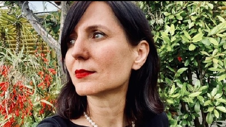 Ja përse fjalët e Escobar dhe të gjithë amerikanëve për Berishën, janë për veshët e shqiptarëve, muzikë Ja përse fjalët e Escobar dhe të gjithë amerikanëve për Berishën, janë për veshët e shqiptarëve, muzikë