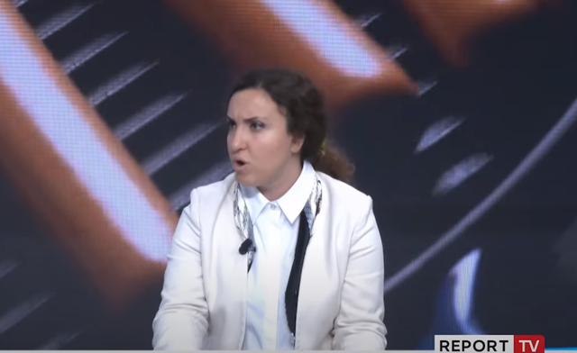 AKU: Tani produktet “Wudy” janë të sigurta! Sa ishte pesha e trastës me para që pronari i “Frigo Food” i dha drejtoreshës së AKU-së Jeta Dedja?!