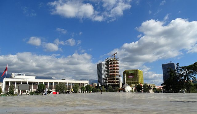 Kush do e ndërtojë kullën e re 100 mln euro në Tiranë?