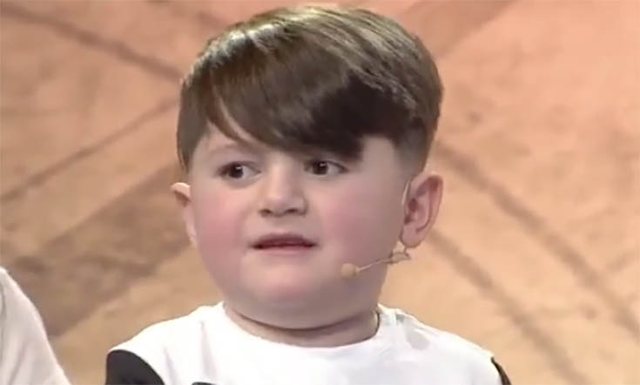 Shikoni sa është rritur Xheison i Piter Pan! Nëse do ta shikoni në rrugë nuk do ta njihnit “Taramelen” Shikoni sa është rritur Xheison i Piter Pan! Nëse do ta shikoni në rrugë nuk do ta njihnit “Taramelen”