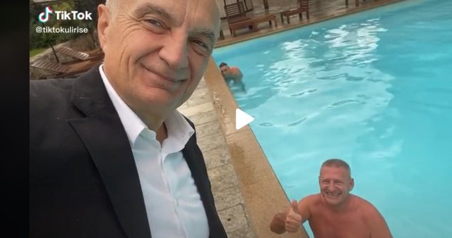 VIDEO/ Meta kërcënon Ramën dhe PES! Video nga TikToku me filozofin shpëtimtar Nard Ndoka në “stërvitje”: O fitore o s’ka! VIDEO/ Meta kërcënon Ramën dhe PES! Video nga TikToku me filozofin shpëtimtar Nard Ndoka në “stërvitje”: O fitore o s’ka!