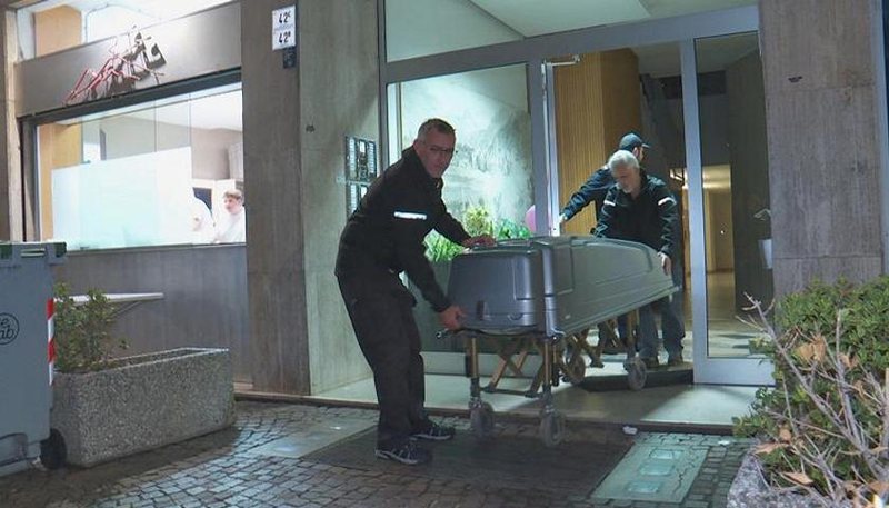 Tragjike në Itali! 30-vjeçarja gjendet e vrarë në apartament, në kërkim burri shqiptar Tragjike në Itali! 30-vjeçarja gjendet e vrarë në apartament, në kërkim burri shqiptar