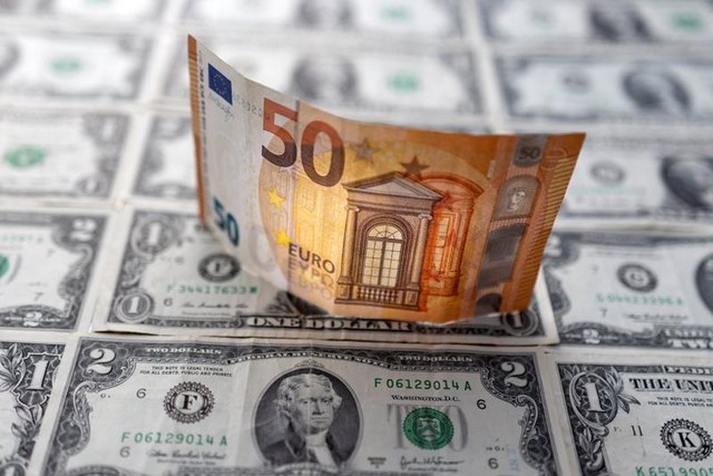Euro i bën ‘të papriturën’ Dollarit amerikan, shikoni ç’po ndodh me kursin e këmbimit sot Euro i bën ‘të papriturën’ Dollarit amerikan, shikoni ç’po ndodh me kursin e këmbimit sot