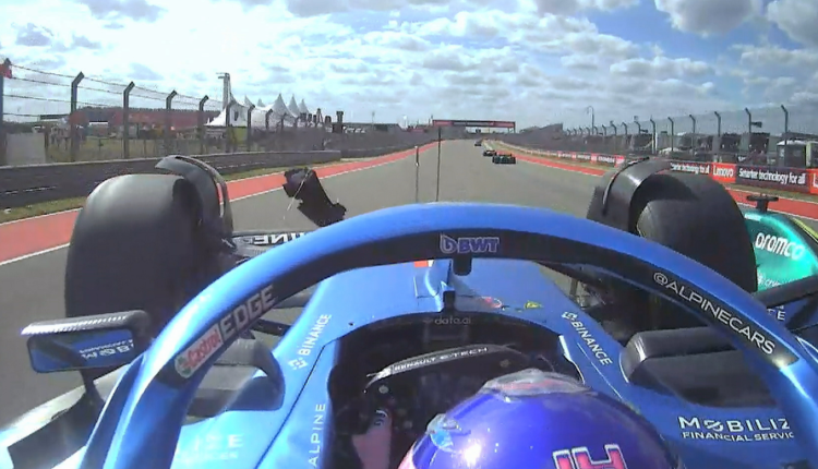 E magjishme/ Skenat e filmave bëhen realitet në Formula 1! Fernando Alonso tregon shkollën e vjetër: Mban në pistë makinën pasi fluturoi në ajër E magjishme/ Skenat e filmave bëhen realitet në Formula 1! Fernando Alonso tregon shkollën e vjetër: Mban në pistë makinën pasi fluturoi në ajër