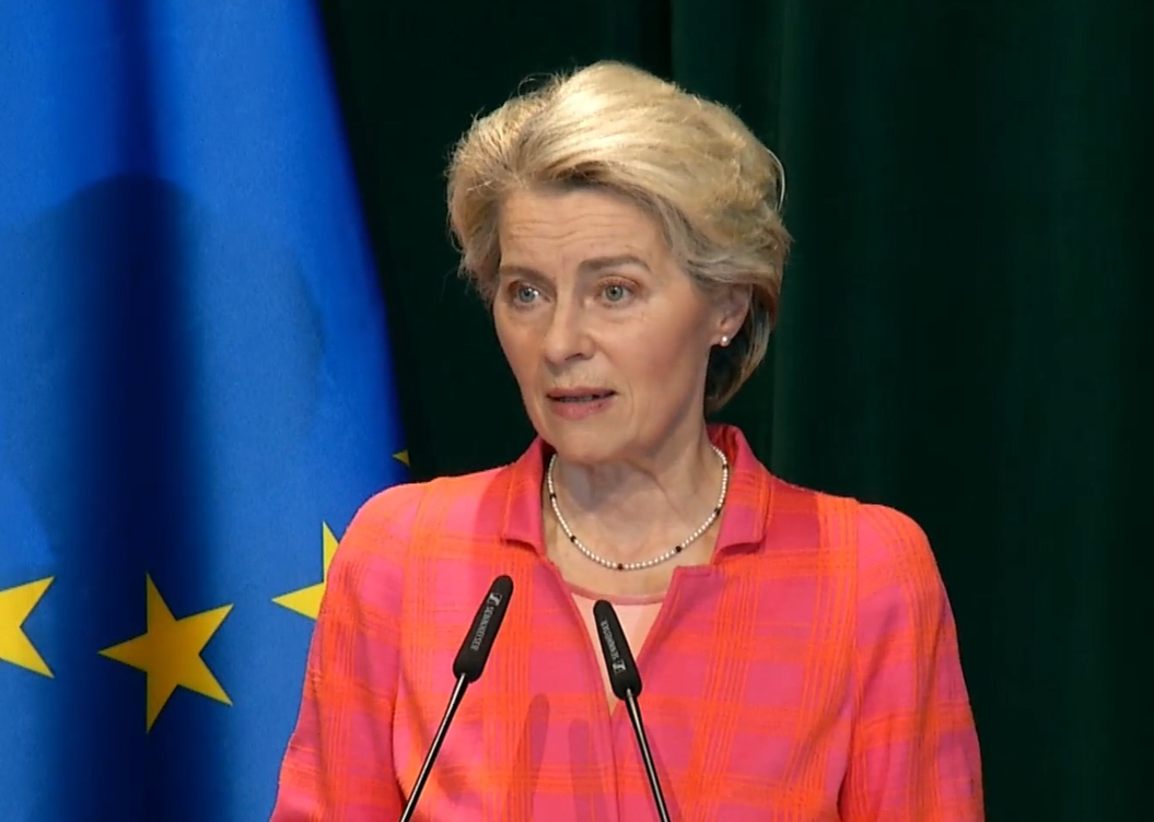 Presidentja e KE: Do japim 80 milionë euro për familjet dhe bizneset! Pas janarit, 500 milionë për investime në HECE Presidentja e KE: Do japim 80 milionë euro për familjet dhe bizneset! Pas janarit, 500 milionë për investime në HECE