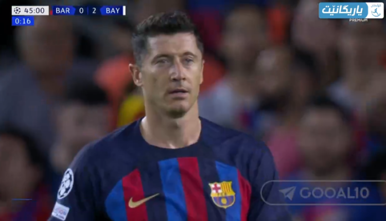 VIDEO/ Lewandowski i pafuqishëm dhe duke e parë arbitrin i dorëzuar! Sot është ditë e vështirë të quhesh tifoz i Barcelonës! Katalanasit nuk reagojnë, Bayern Munich i shkatërron edhe në Camp Nou