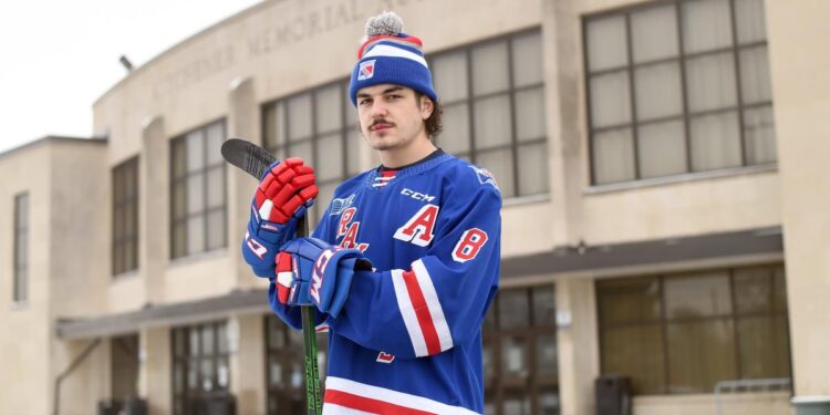 Shqiptari që po “çmend” Amerikën! Lojtari më i pëlqyer i momentit pasi grushtoi 31-vjeçarin e “urryer”