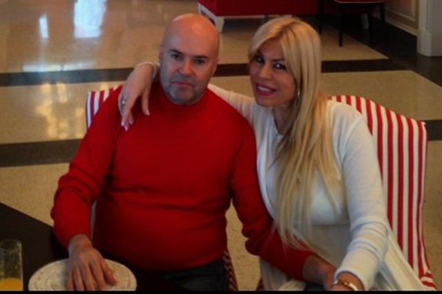 Burrin ia përjashtuan nga drejtësia si të korruptuar, Manjola Nallbani krenare: Kam zgjedhur vetëm të qesh Burrin ia përjashtuan nga drejtësia si të korruptuar, Manjola Nallbani krenare: Kam zgjedhur vetëm të qesh