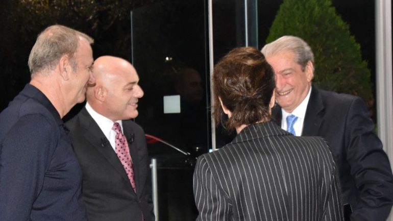 Grida do të drejtojë emisionin e Sokol Ballës… tani si Nora e klanit Salbino! Grida do të drejtojë emisionin e Sokol Ballës… tani si Nora e klanit Salbino!