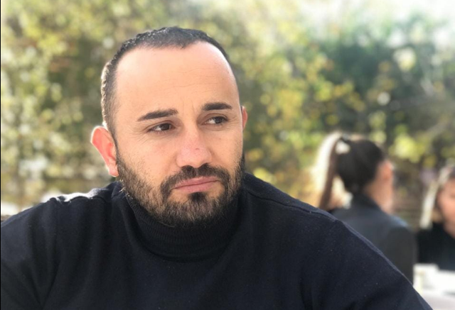 Adriatik Doçi dhe heshtja e karagjozëve që na ruajnë lirinë e shtypit nga Edi Rama Adriatik Doçi dhe heshtja e karagjozëve që na ruajnë lirinë e shtypit nga Edi Rama