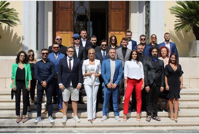 “Kam fjetur me shoqet e të dashurës, ishte mrekulli”?! Aktori i njohur i humorit befason me deklaratën: Më plasi tr*pi po e mori vesh! “Kam fjetur me shoqet e të dashurës, ishte mrekulli”?! Aktori i njohur i humorit befason me deklaratën: Më plasi tr*pi po e mori vesh!