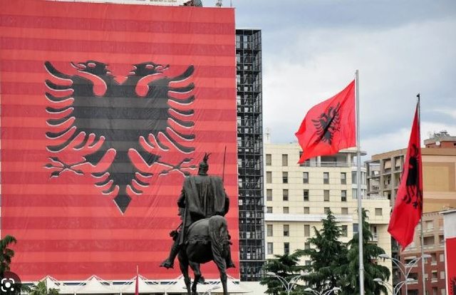 “Google” bën surprizën e bukur për 110-vjetorin e shtetit shqiptar. Njihuni me dhuratën e veçantë “Google” bën surprizën e bukur për 110-vjetorin e shtetit shqiptar. Njihuni me dhuratën e veçantë