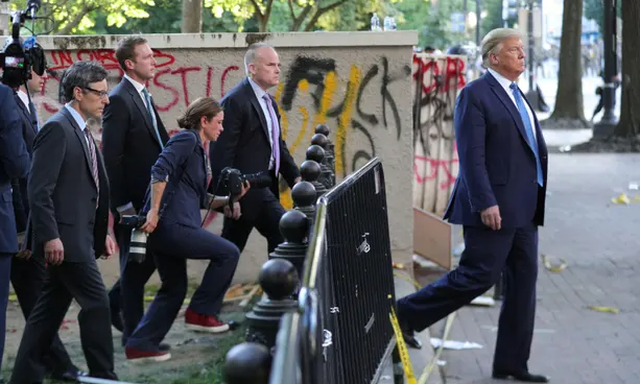 Donald Trump shpall kandidaturën për President, në fundjavën e Ditës së Falënderimeve! Donald Trump shpall kandidaturën për President, në fundjavën e Ditës së Falënderimeve!