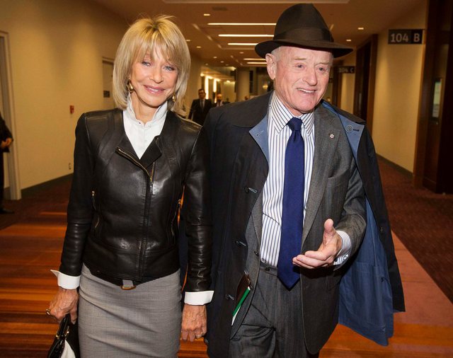 Kush është miliarderi kanadez që përzuri Berisha , i cili donte të ndërtonte marinën e Durrësit duke i kërkuar 50% fitim Kush është miliarderi kanadez që përzuri Berisha , i cili donte të ndërtonte marinën e Durrësit duke i kërkuar 50% fitim